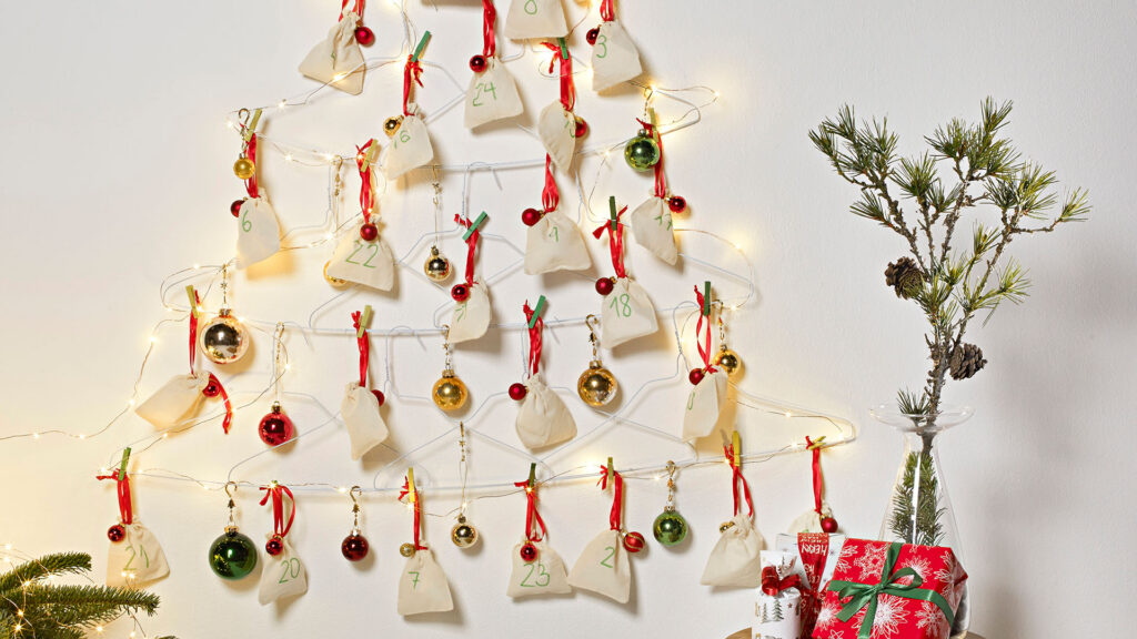 Adventbaum im Metallchic