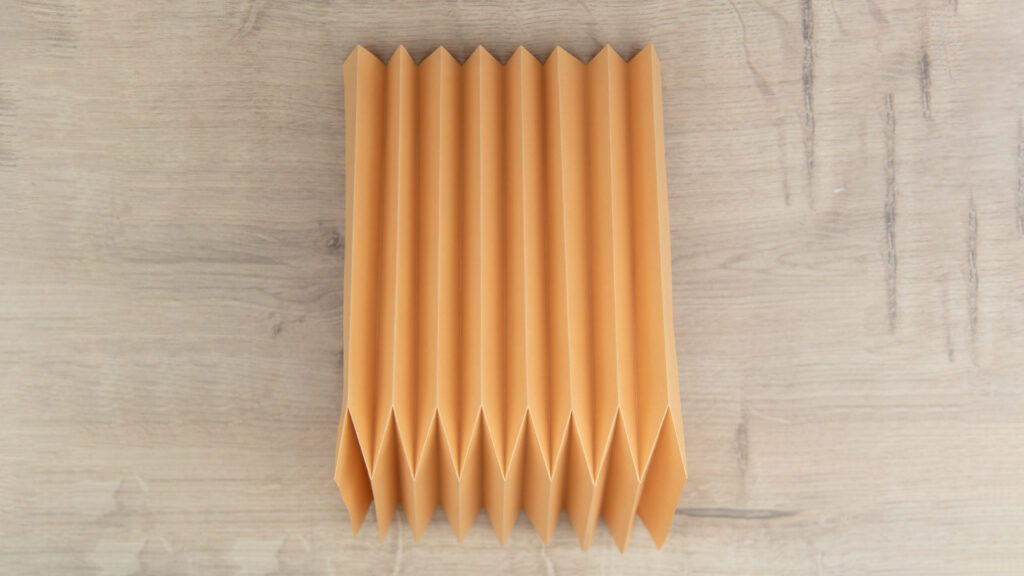 Vase im Origami-Stil - Schritt 8