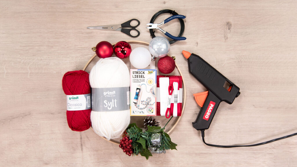 Weihnachtlicher Türkranz - Bastelmaterial
