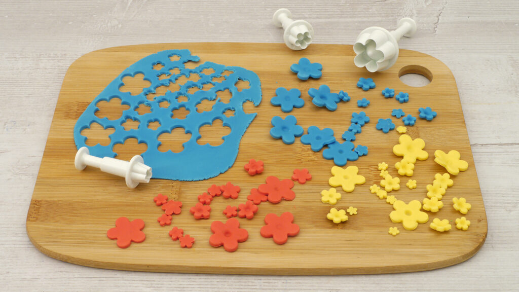 Muffins mit Blumen aus Fondant - Schritt 3