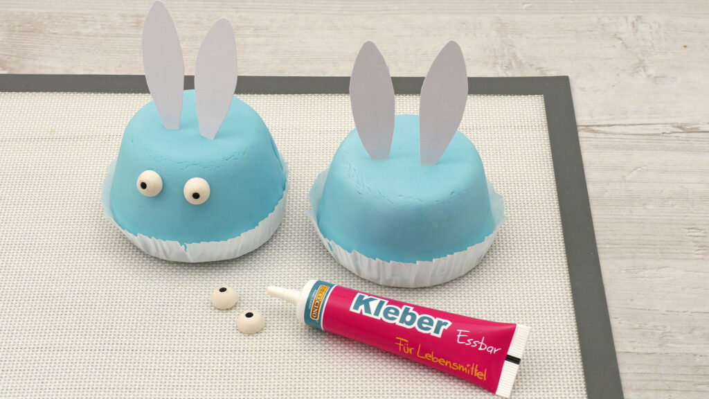 Muffins als Osterhasen mit Fondant - Schritt 5