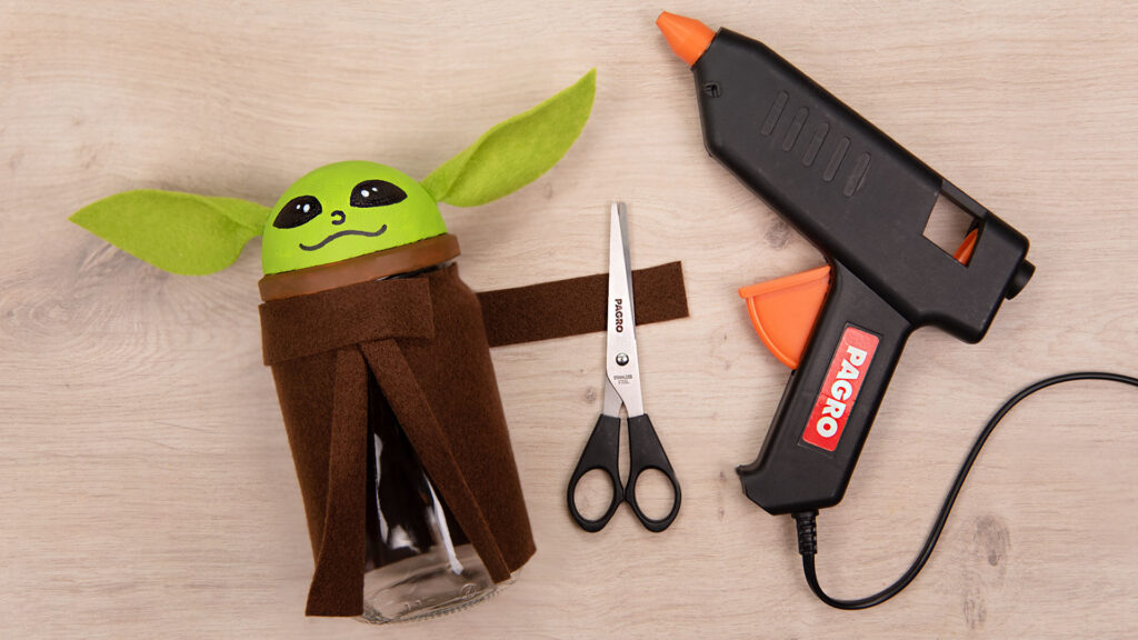 Baby Yoda Süßigkeitenglas - Schritt 4