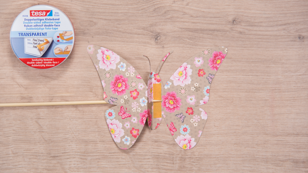 Schmetterling aus Designpapier - Schritt 3