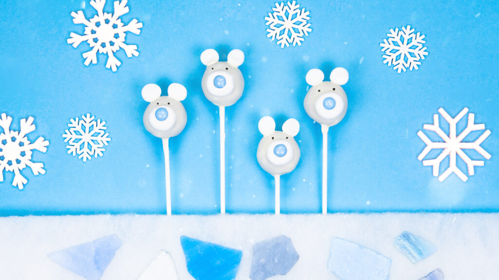Eisbären-Cake-Pops