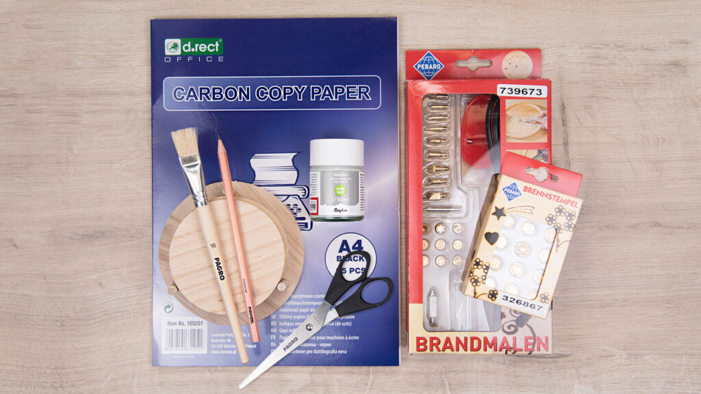 Untersetzer mit Brandmalmotiv - Material