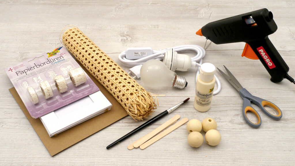 Holzlampe im Boho-Stil - Material