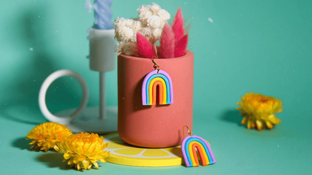 Ohrringe aus FIMO in Regenbogen-Form