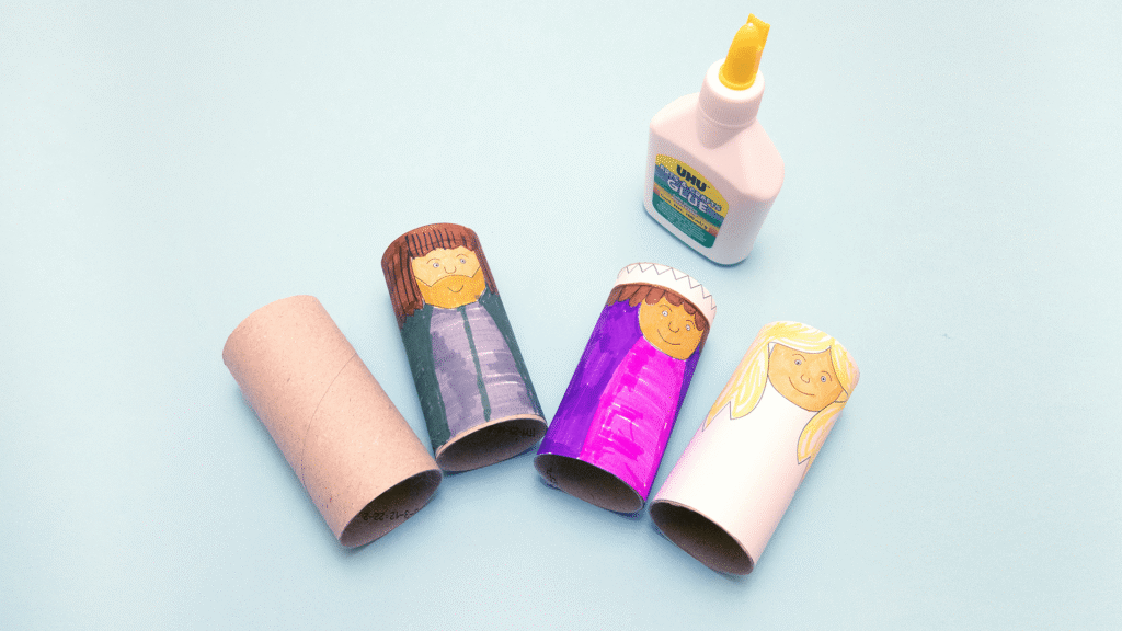 Krippe aus Papierrollen - Schritt 2